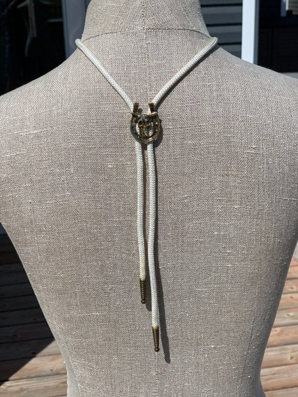 intage Western Bolo Tie Gold Toned Horseshoe Cow Skull Rodeo Boho Cowboy Retro